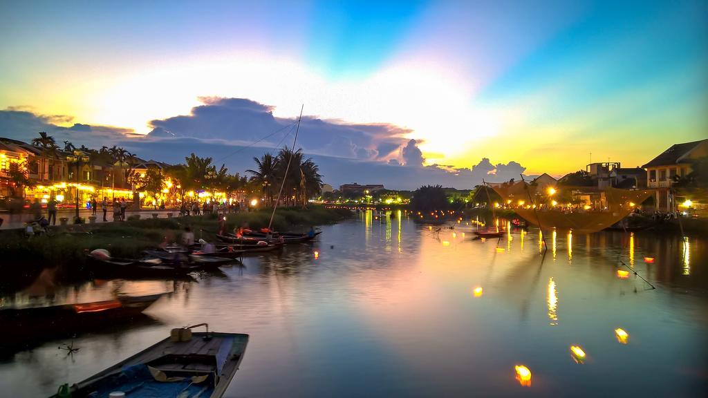 Flame Flowers Homestay Hoi An Esterno foto